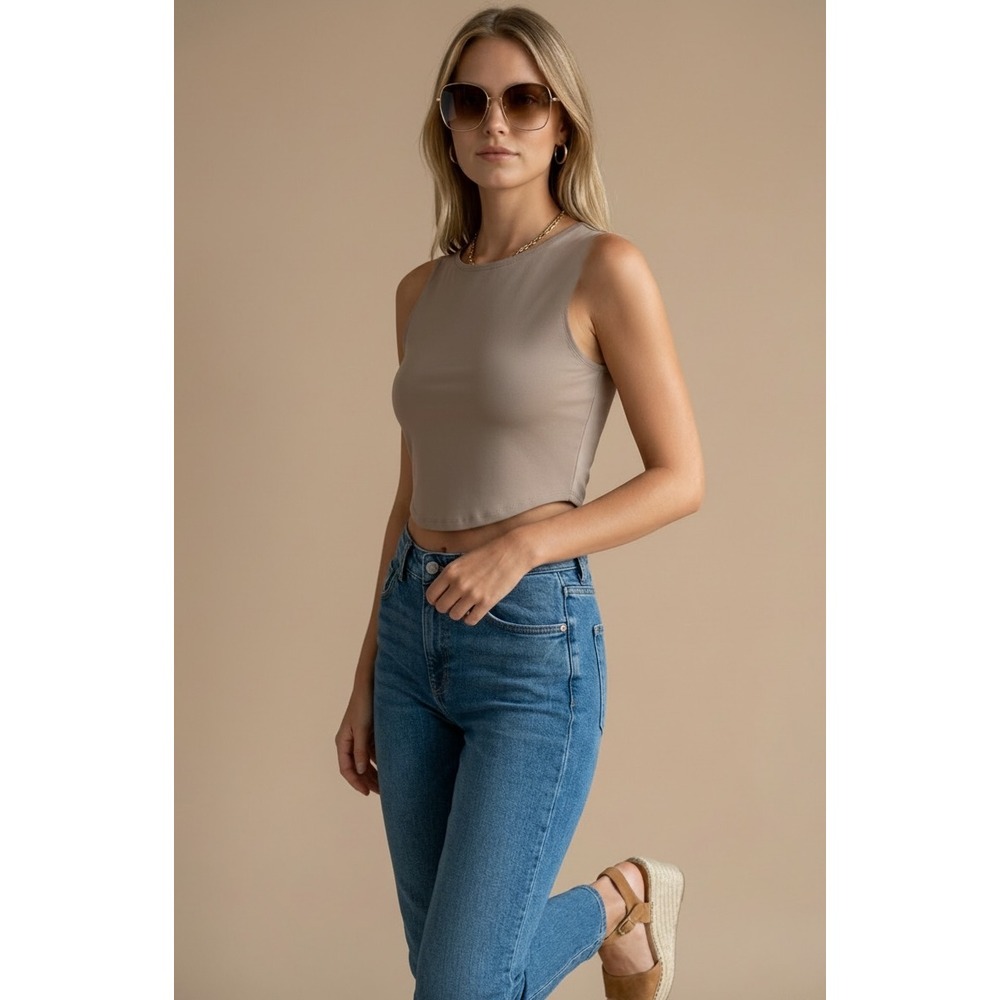 Taupe Sleeveless Curved Hem Crop Top Size 2XL‎ Minimalist Basic Neutral